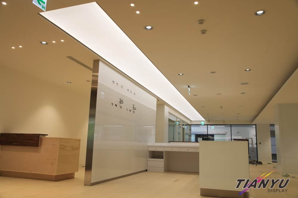 濱江BMW天花板卡布燈箱