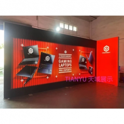 2023 Cyberpower 卡布燈箱展位-3.jpg