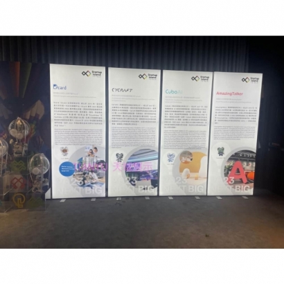 2023攜帶卡布燈箱NEXT BIG-5.jpg