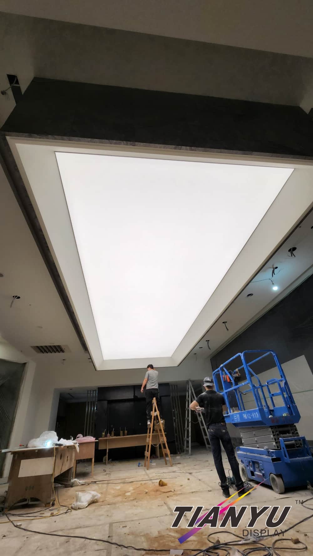 天域LED天花板卡布燈箱-軟膜燈箱客戶見證影片 Soft film light box,LED fabric light box-2