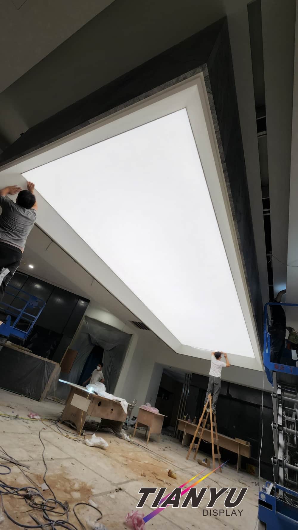 天域LED天花板卡布燈箱-軟膜燈箱客戶見證影片 Soft film light box,LED fabric light box-3