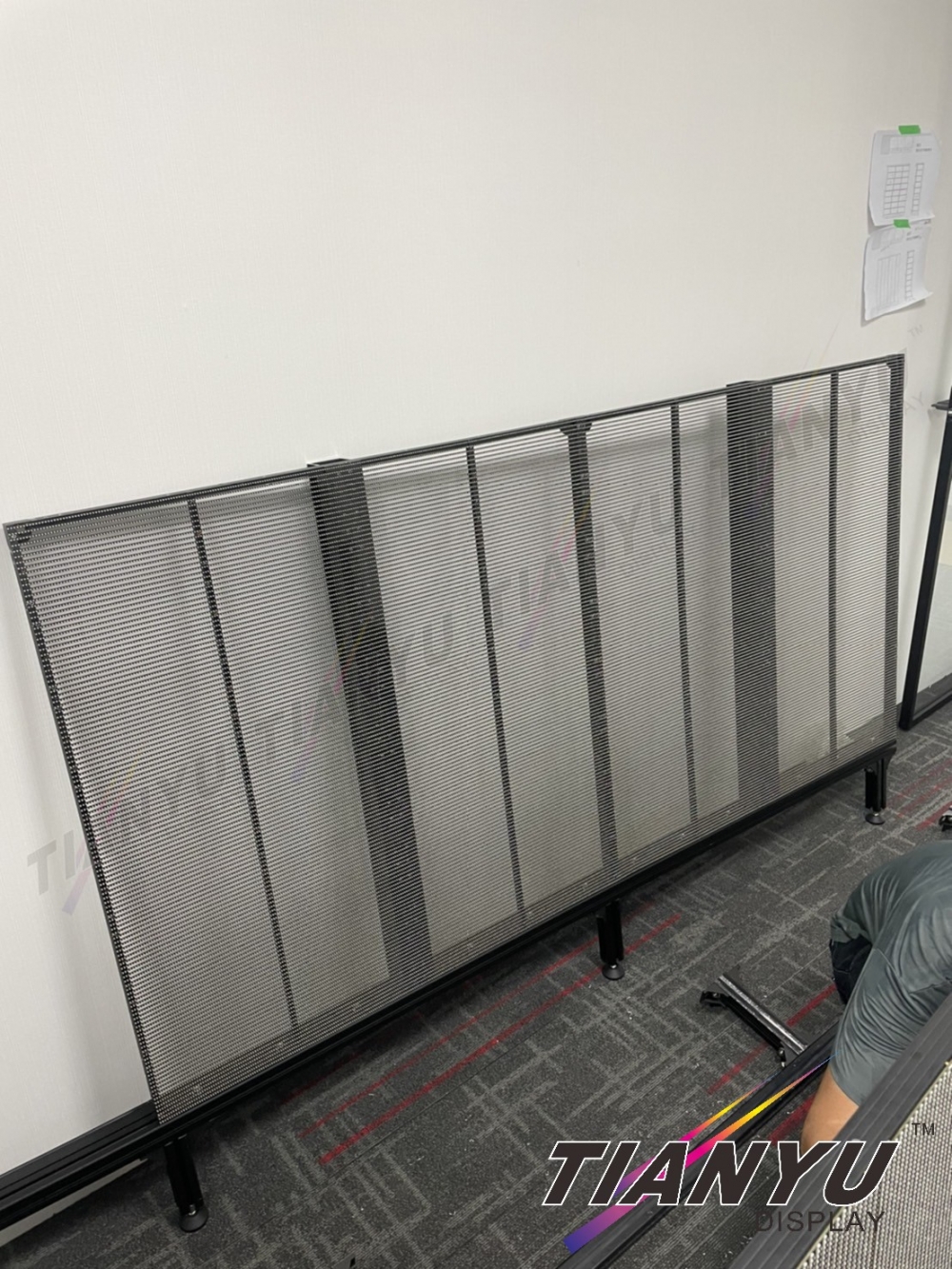 LED透明屏Transparent LED display