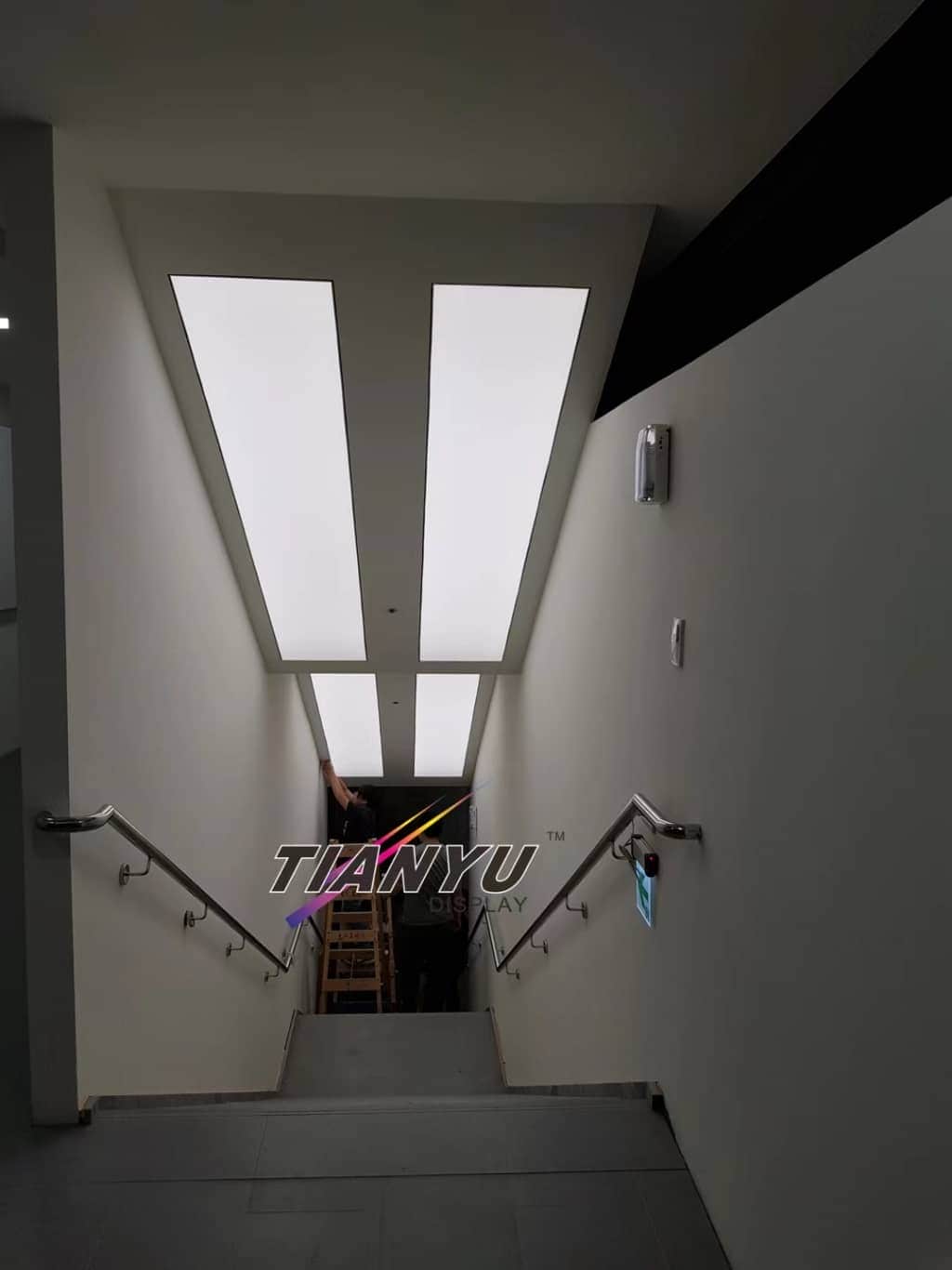 LED天花板卡布燈箱-軟膜燈箱客戶見證 Soft film light box,LED fabric light box-1