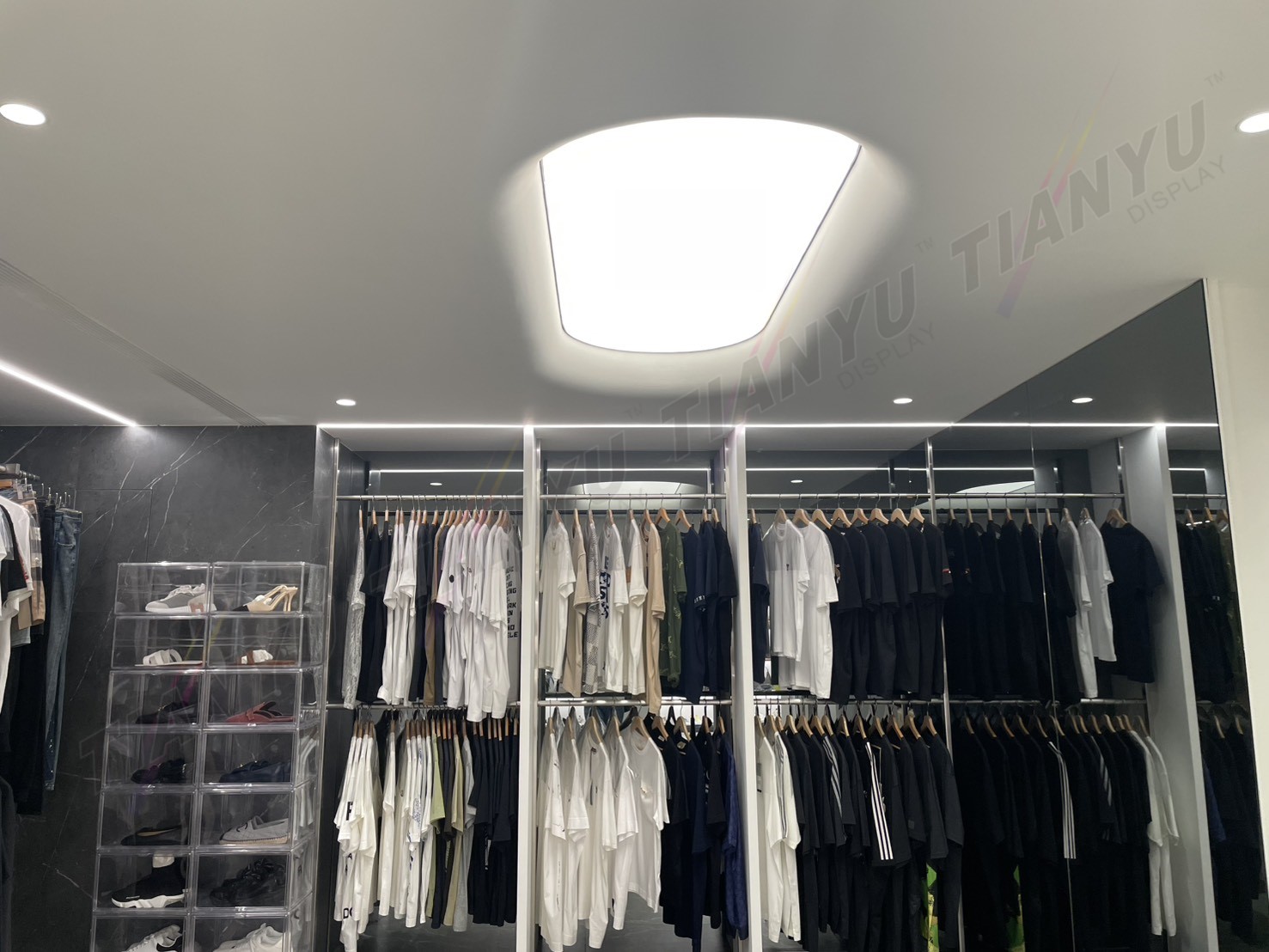 LED天花板卡布燈箱-軟膜光膜燈箱客戶見證 Soft film light box,LED fabric light box